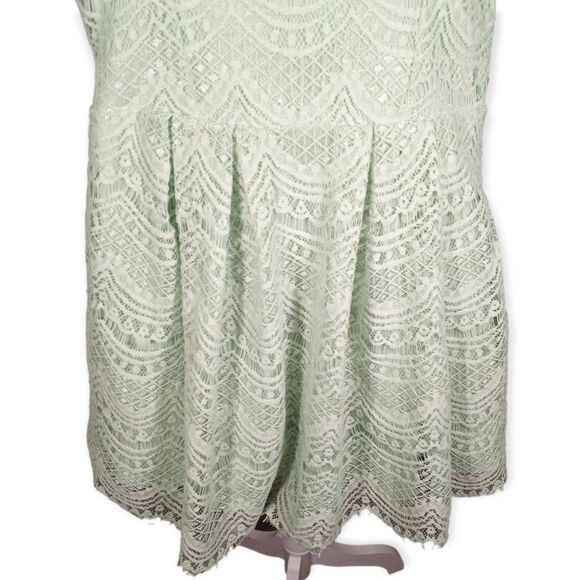 KNITWORKS MINT LACE OVERLAY DRESS SZ.10 GIRLS EUC - Picture 3 of 7